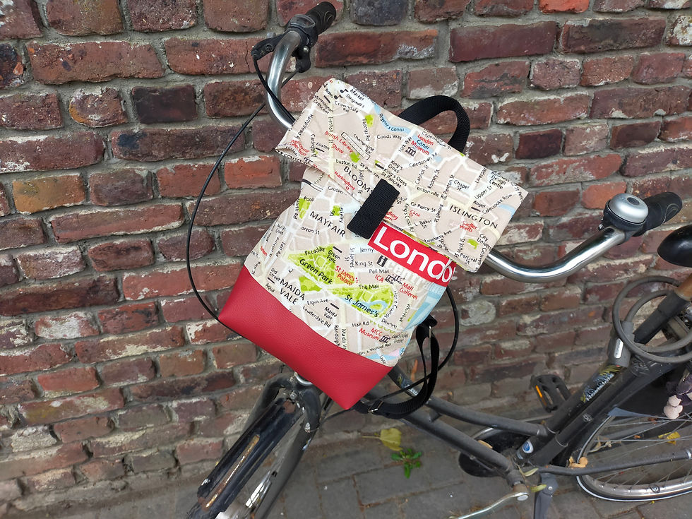 Miniaturbild: Praktischer Lenkerrucksack – stylisch unterwegs mit dem Fahrrad