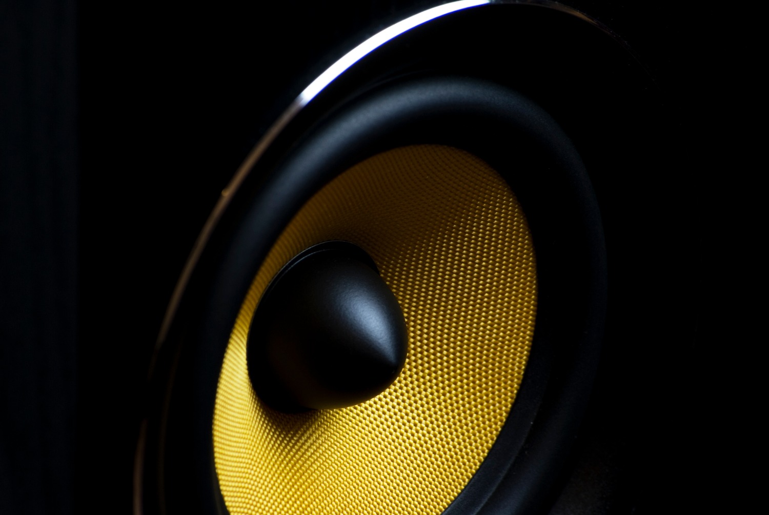 Car Stereo Brockton, MA Bumper to Bumper Accessories