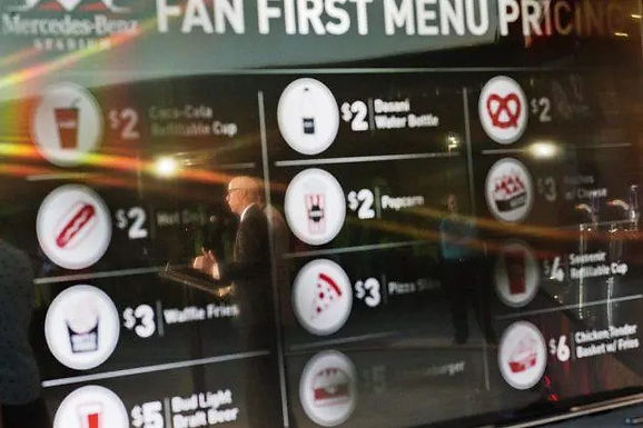 Fans Splurge on NFL Concessions as $5 Beer Era Goes Flat