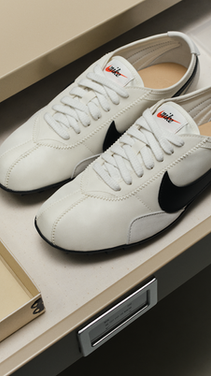 Nike Moon Shoe: una silueta con construcción ligera y estética retro de running.