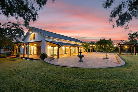 The Cocktail Patio at Deerfield Estates Event Venue Waco TX