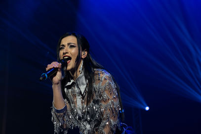 Yorika Attard performing with orchestra by music photographer Trine Thybo.