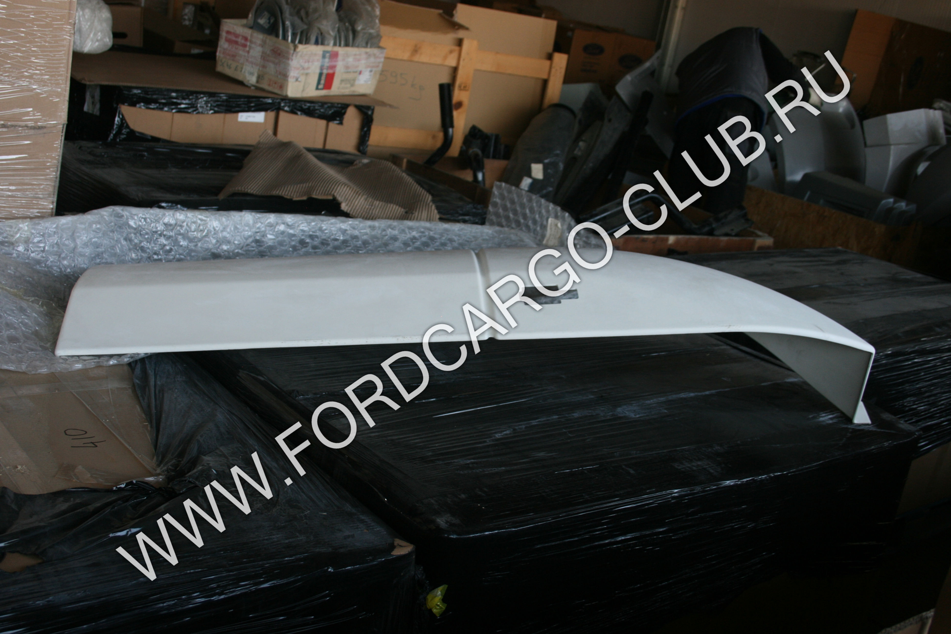 EC46-16016-AE-N T221931 КРЫЛО ПЕРЕДНЕЕ ПРАВОЕ ДЛЯ ФОРД КАРГО