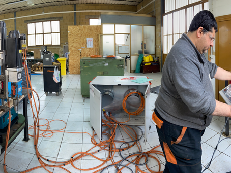 Una Sfida Unica: Riparazione di una Macchina Speciale per la Manutenzione Turbine
