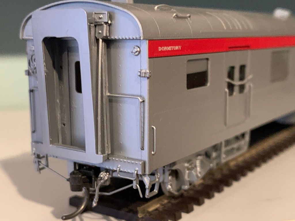 Southern Pacific Class 79 Baggage Dormitory Car - The Coach Yard 1174 HO