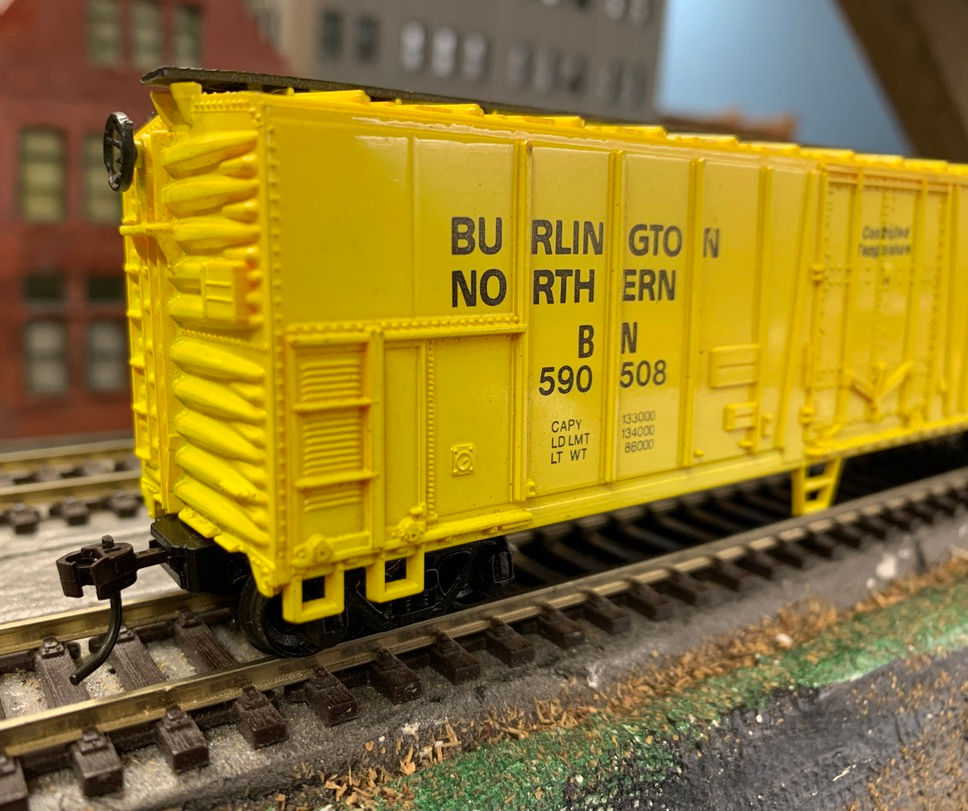 Burlington Northern 50ft Insulated Box Car HO