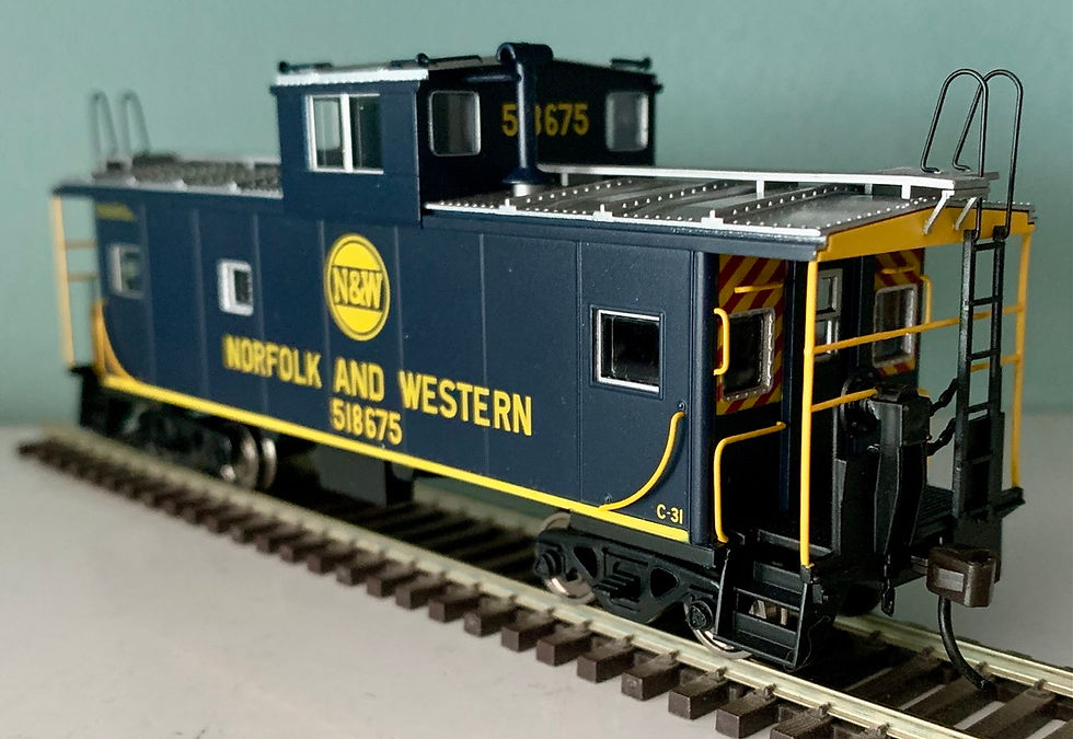 Norfolk & Western C31 Cupola Metal Caboose  -  HO - Atlas 1304-4