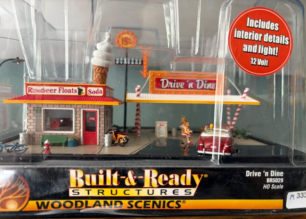 Drive n Dine BR5029 - Woodlands Scenic HO