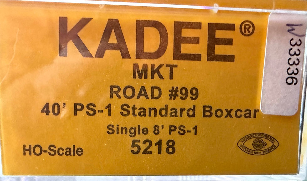 Thumbnail: Missouri Kansas Texas 40'PS-1 8' dr Std Metal Box Car - Kadee 5218