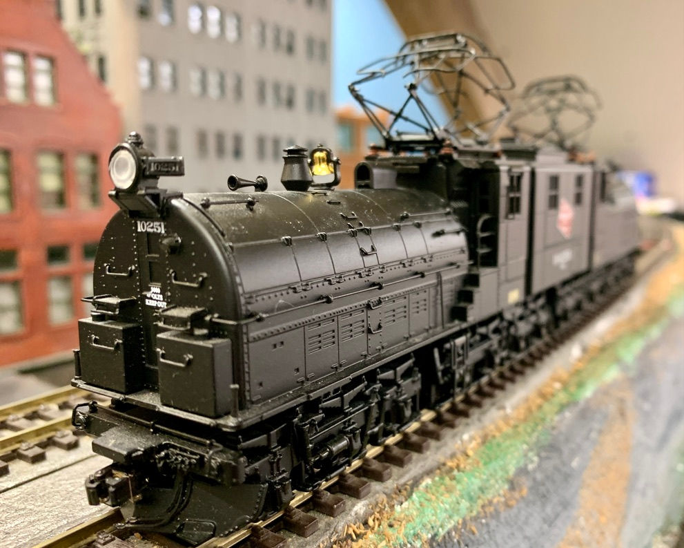 Milwaukee Road - Bi Pola EP2 Electric Loco - MTH 81-2145-1  HO