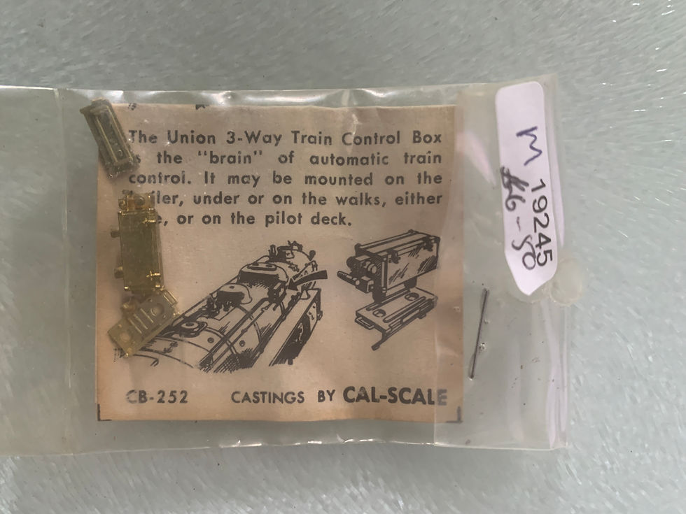 Union 3 Way Train Control Box with Bracket- CalScale - HO Parts