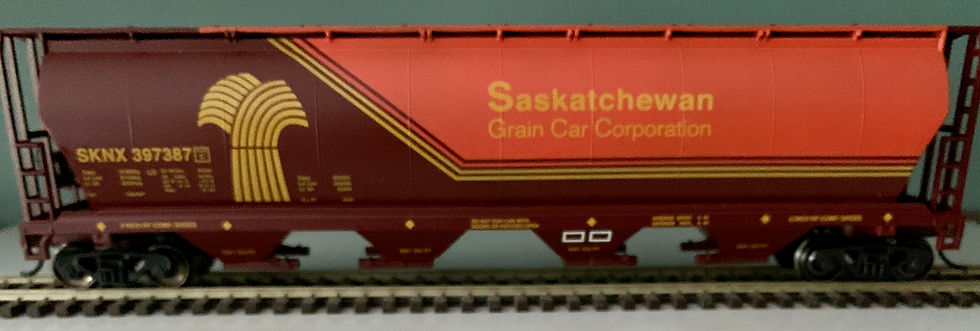 Saskatchewan Grain - Cylindrical Covered Hopper Car  - Bachmann SS HO