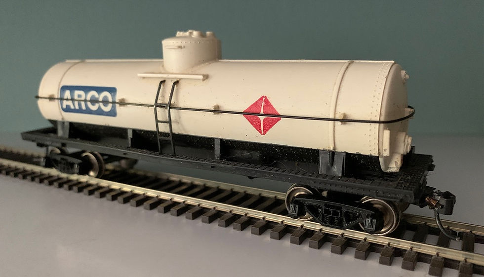 ARCO - Single Dome Tank Car -  HO