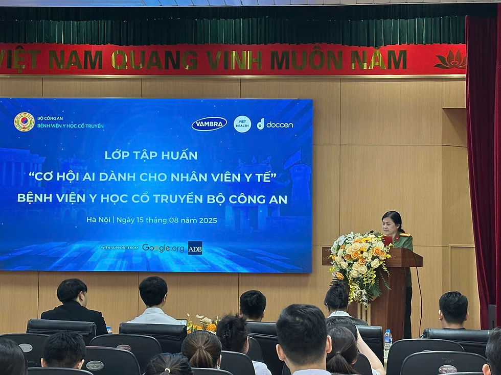 Đại tá, BSCKII. Lê Thị Minh Nguyệt – Phó Giám đốc Bệnh viện Y học Cổ truyền Bộ Công an phát biểu khai mạc