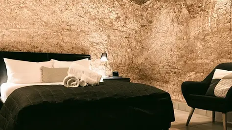Discovering Coober Pedy's Underground Motels