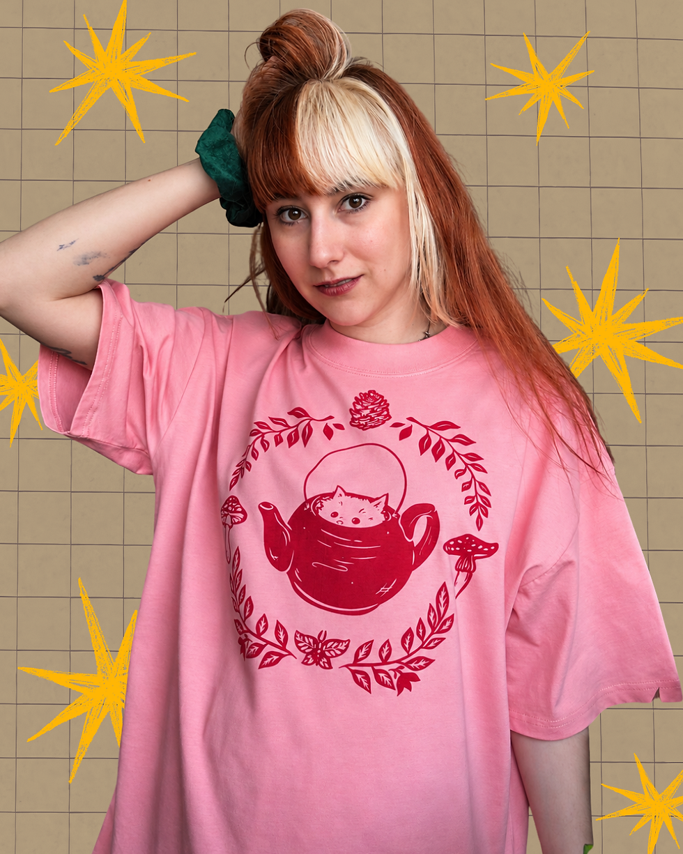 Thumbnail: Kettle Kitty Unisex  Oversize T-shirt