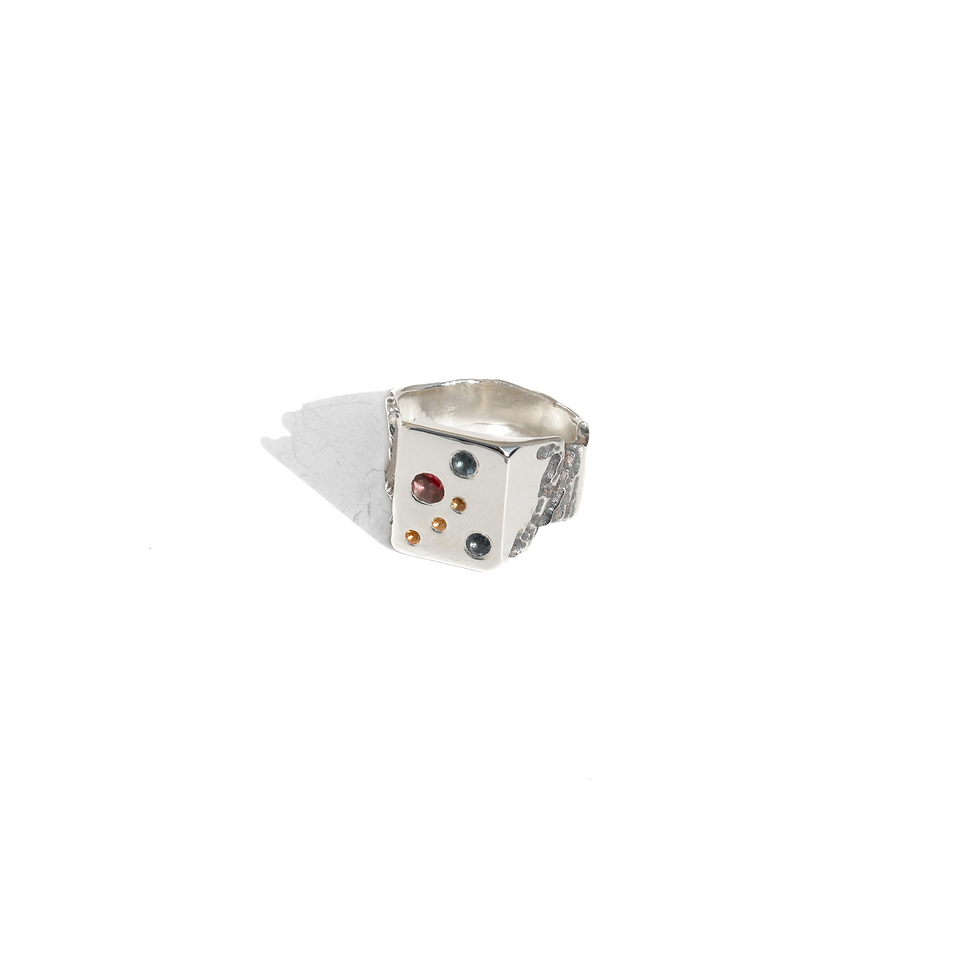 Thumbnail: Unique Gemstone Signet Ring | Clover With Stone