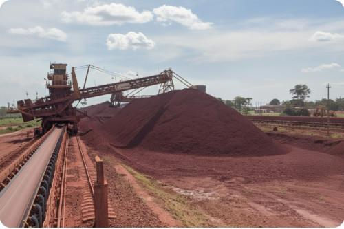 Cameroun : La CNPS en discussions pour investir 23,6 milliards FCFA dans le projet de bauxite de Minim-Martap