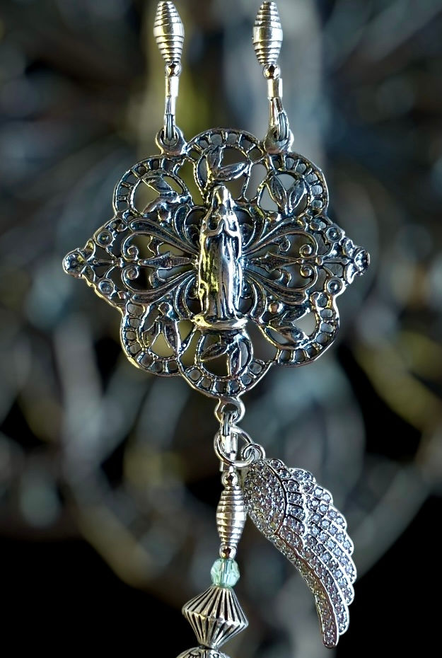 Mother Mary Filigree - Topaz