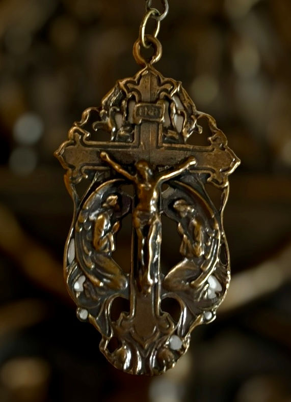 Thumbnail: CHRISTMAS ROSARY - Christ's Cradle