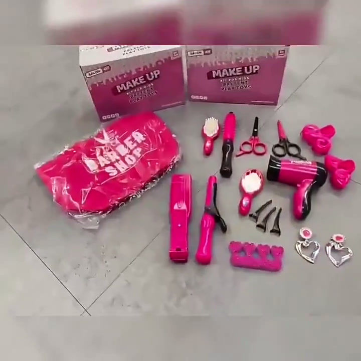 Miniature : ENSEMBLE KIT DE MAQUILLAGE POUR ENFANT FILLES ‘’17 PIECES’’