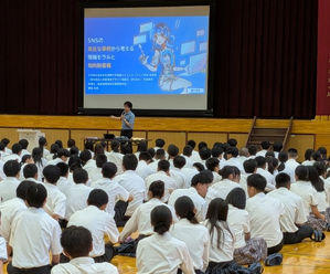 津久見高校で情報モラル講演を行いました