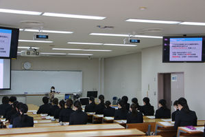 学内合同企業研究会がスタートしました