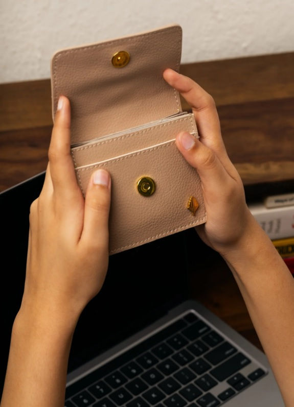 Thumbnail: GREEN HERMITAGE - LANA ALMOND PLANT LEATHER CARD HOLDER - FOLDER​ - LILLEMART.COM