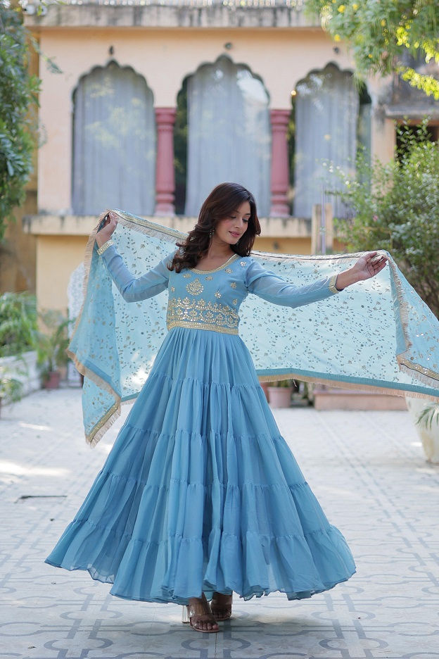 थंबनेल: RANG BHOOMI - PREMIUM DESIGNER GOWN WITH DUPATTA - LILLEMART.COM