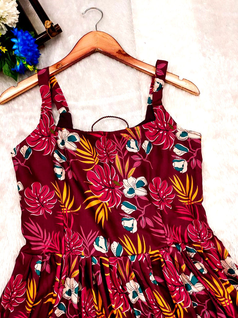Thumbnail: RANG BHOOMI - MUSLIN COTTON WINE RED MAXI - LILLEMART.COM
