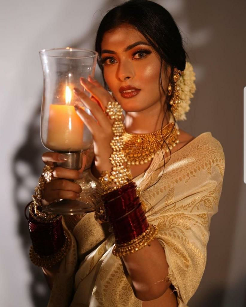 UNITOPIA - RICH GOLDEN BEIGE SOFT LITCHI SILK SAREE - LILLEMART.COM