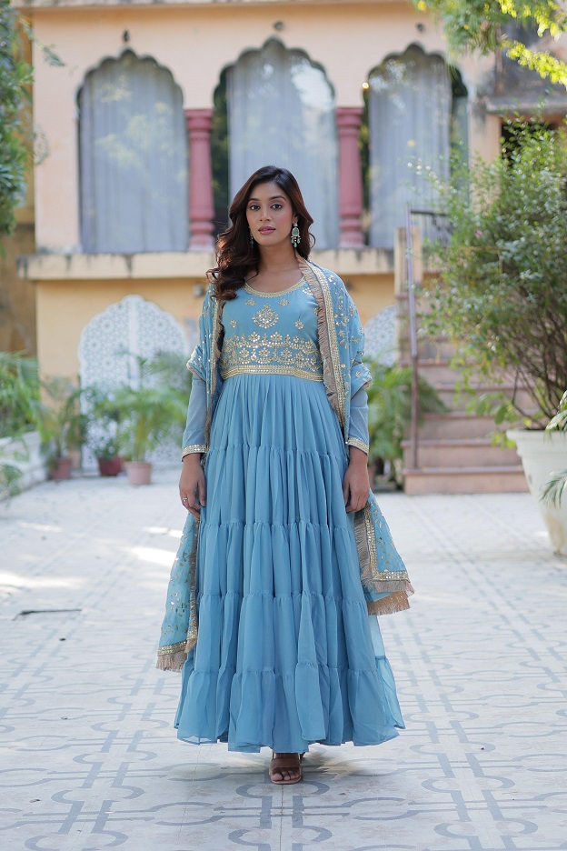 थंबनेल: RANG BHOOMI - PREMIUM DESIGNER GOWN WITH DUPATTA - LILLEMART.COM