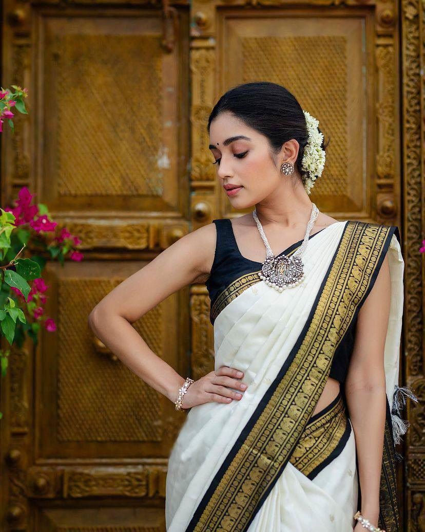 UNITOPIA - WHITE COTTON- SOFT SILK BLEND SAREE WITH BLACK & GOLD BORDER - LILLEMART.COM