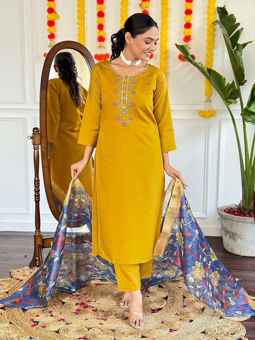 थंबनेल: RANG BHOOMI - YELLOW CHANDERI KURTI SET - LILLEMART.COM