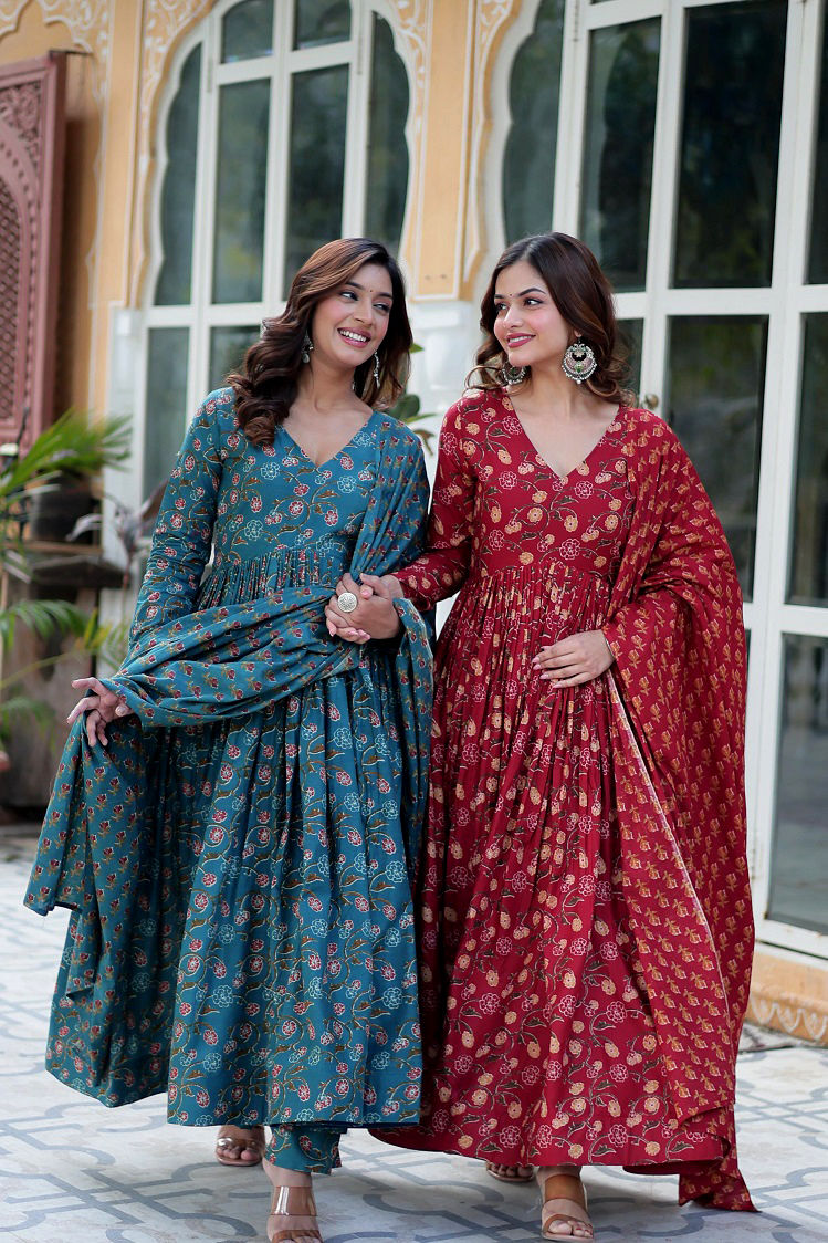 थंबनेल: RANG BHOOMI - PREMIUM COTTON GOWN WITH DUPATTA SET - LILLEMART.COM