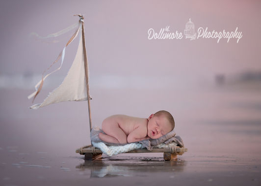 Award winning baby photographer specialising in Newborn photography based in Chester Cheshire