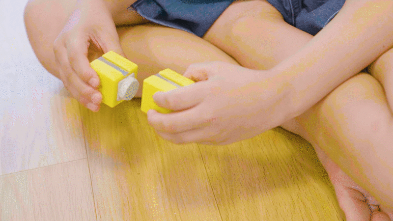 Rail_cube_RC-24105_ Straight_Block_with_start-Cube.gif