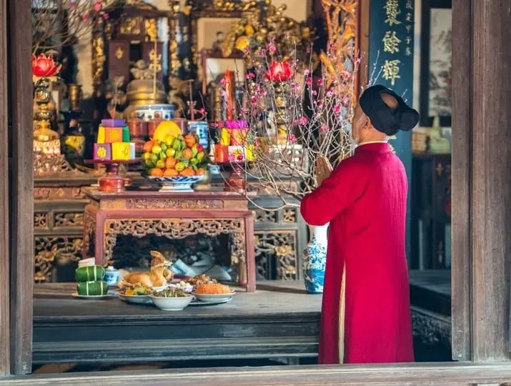 phong tục