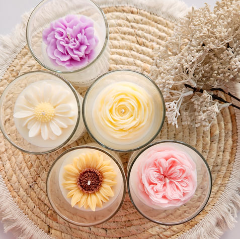 Design candles with luxury scents, handmade in Switzerland