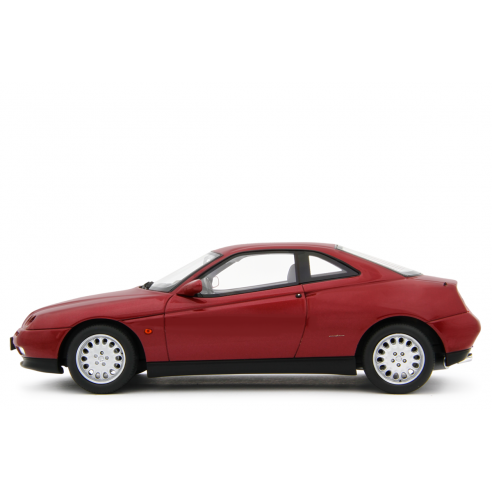 Miniatura: LAUDORACING - Alfa Romeo GTV 2.0 T.Spark 16V 1995