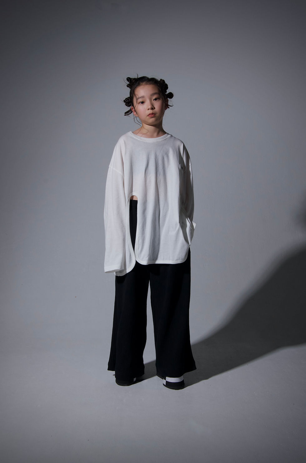 サムネイル： wrinkled long pants