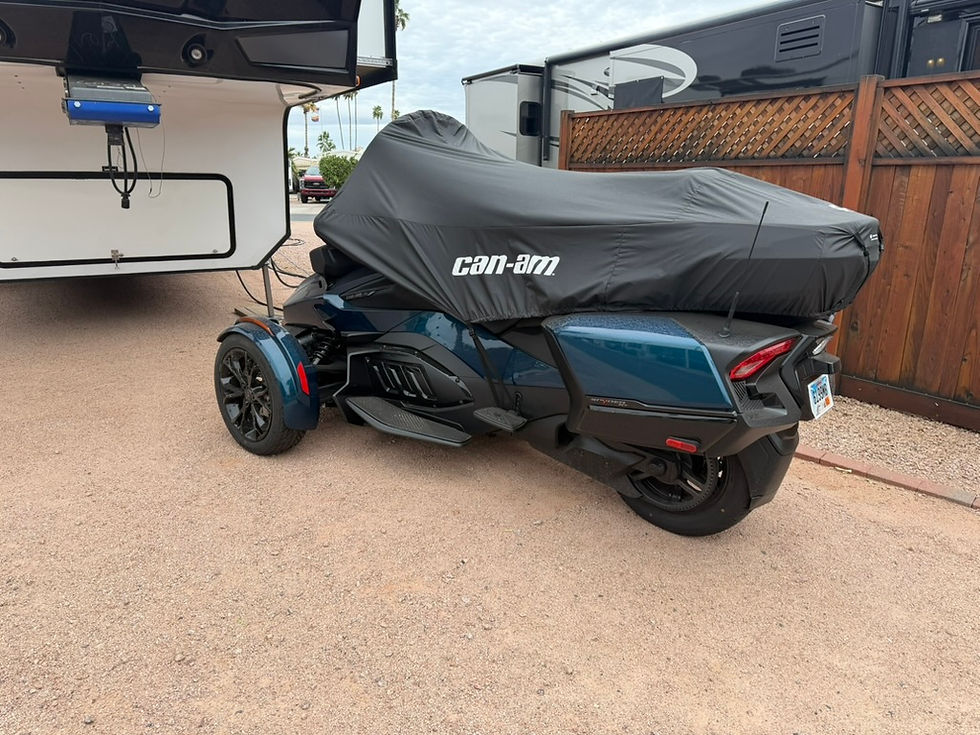 There are a lot of motorcycles, trike motorcycles, and Can Am 3-wheelers here.  People ride together.