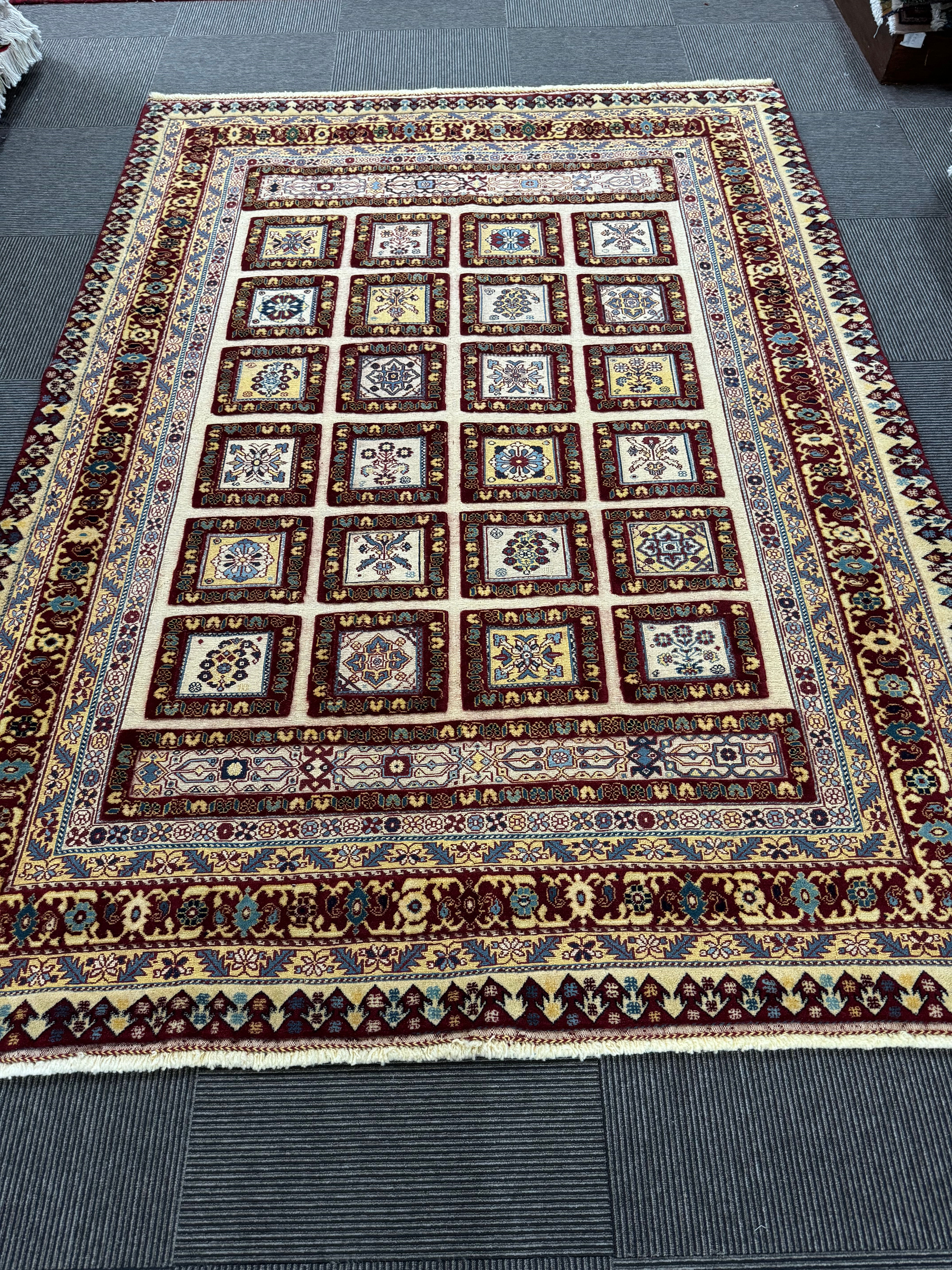 Handmade Sirjan Rug