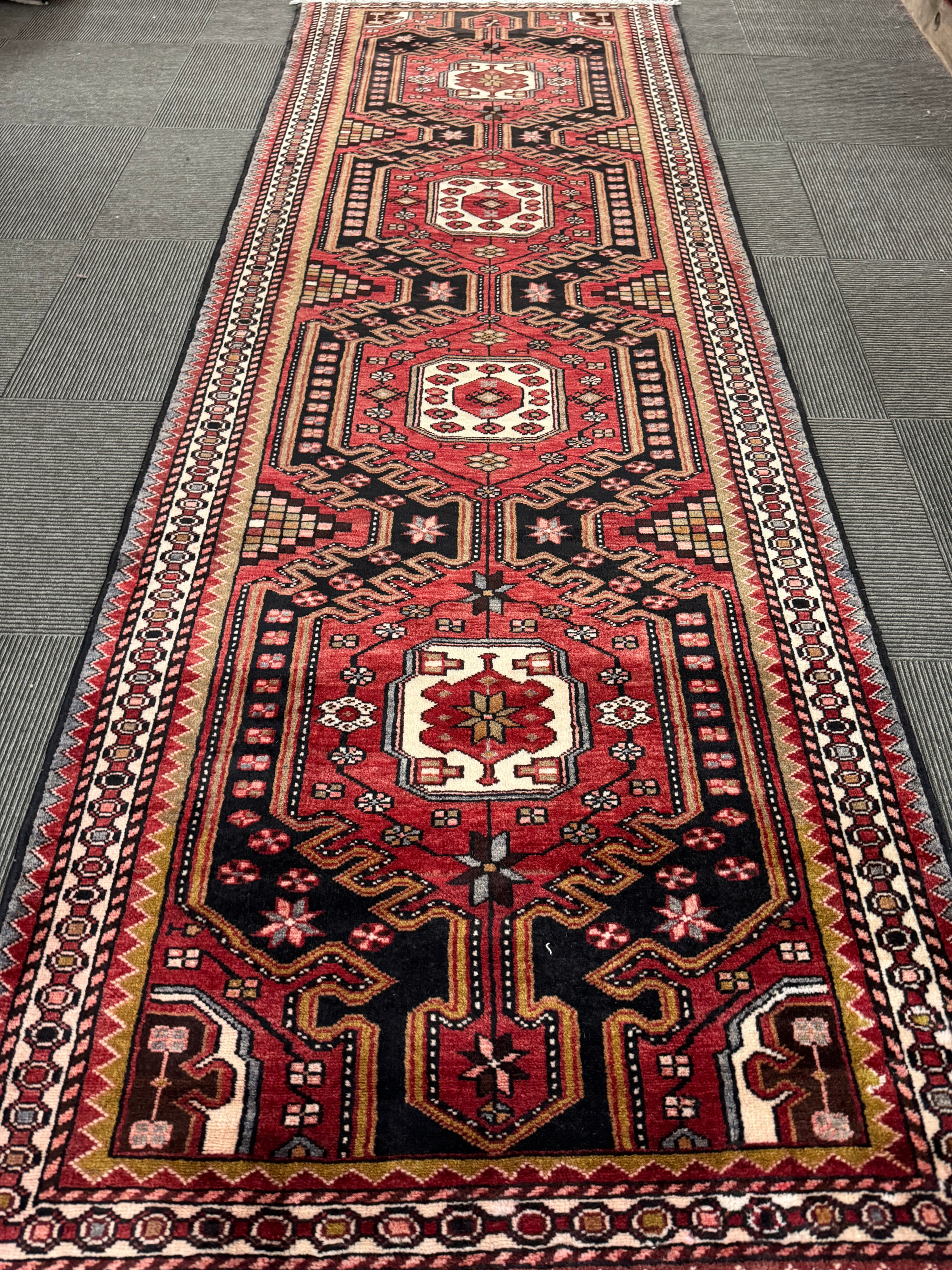 Handmade Hamadan Rugnner