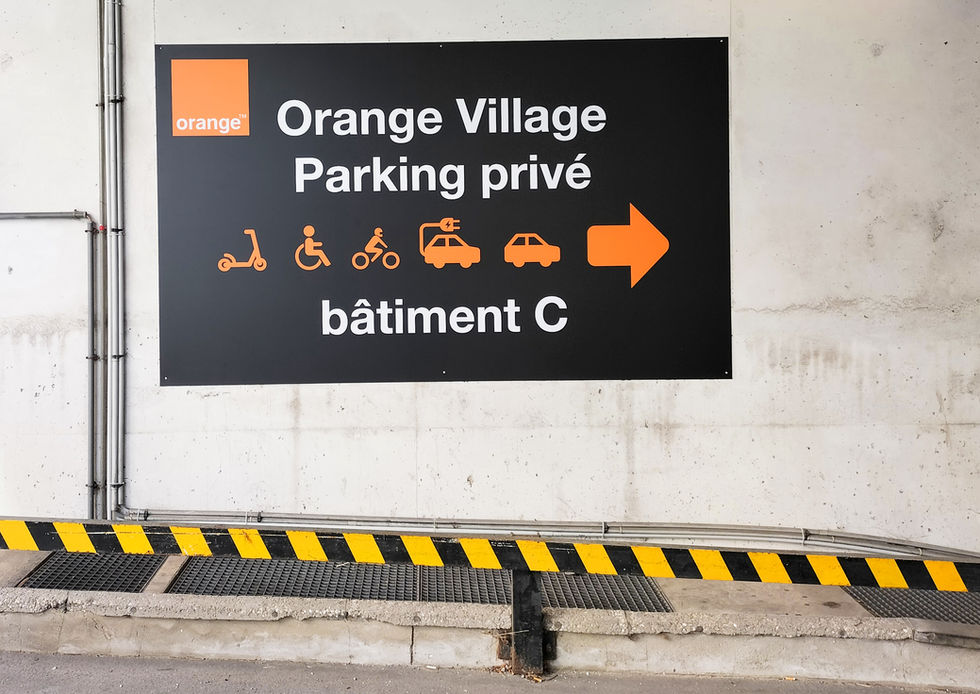 PANNEAU DIRECTIONNEL Plaque Aluminium Composite avec une impression  
