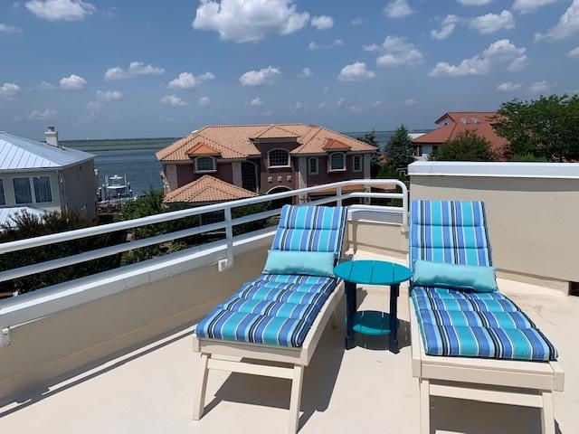 MargateRoofBalconyLounge