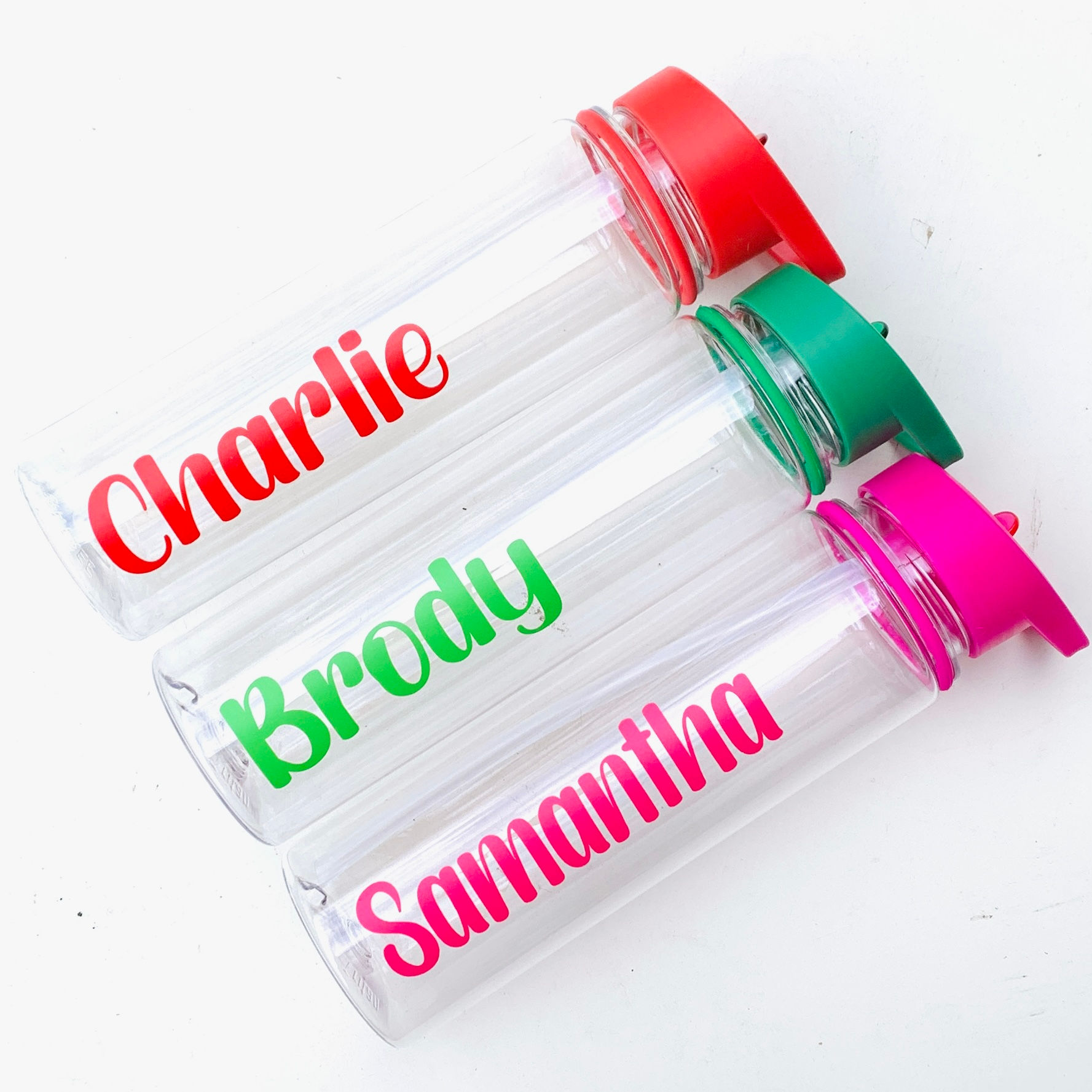 CFS00: *NEW* 700ml flip straw water bottle with matt lettering