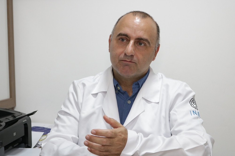 A equipe de coluna do Instituto de Neurocirurgia e Neurologia da Amazônia Ocidental – INAO realizou com sucesso a cirurgia de espondilolistese via abdominal.