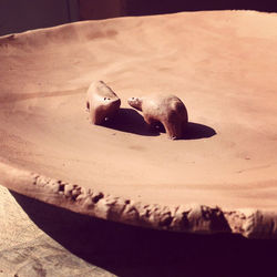 Kutludan Seramik ayılı tabağı