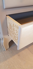 chest of drawers deco detail